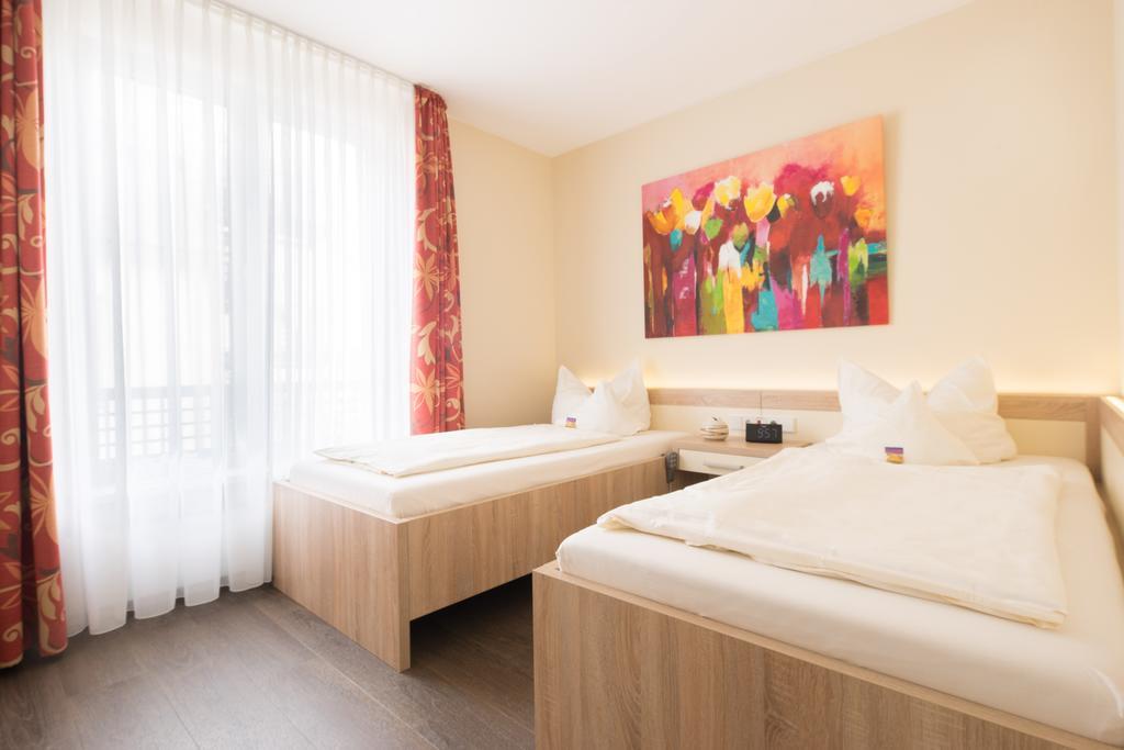 Gda Hotel Am Schlosspark Bad Homburg vor der Hoehe Exterior photo